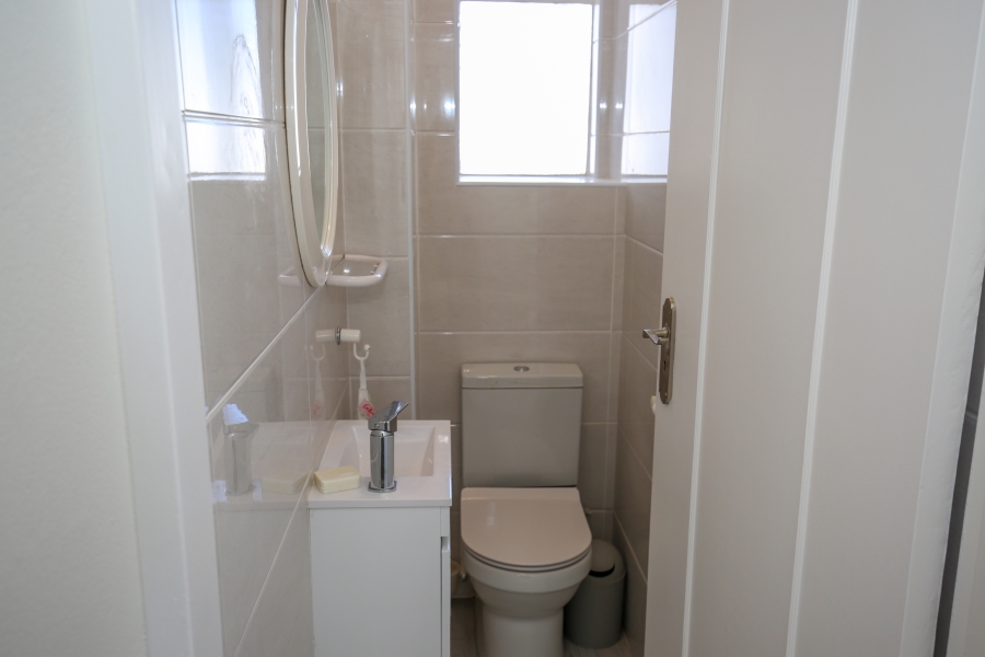 2 Bedroom Property for Sale in Plettenberg Bay Central Western Cape